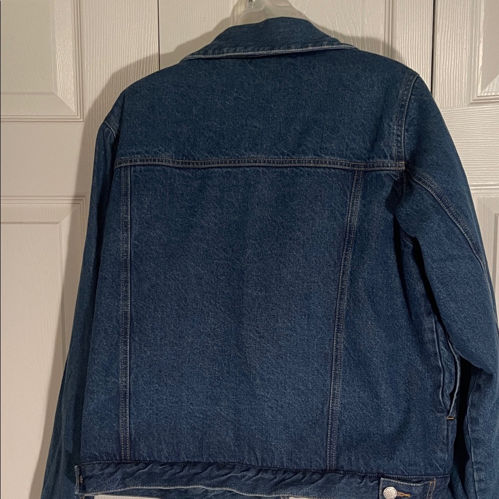 Blue Denim Jacket with Floral Sherpa Lining - Picture 4 of 4